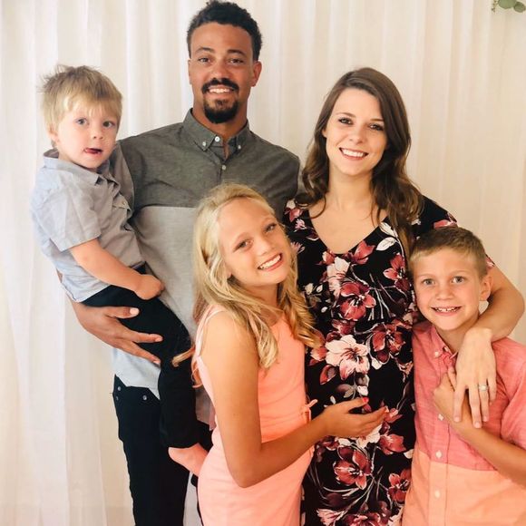 Meet your Posher, Haylee - Picture 1 of 1